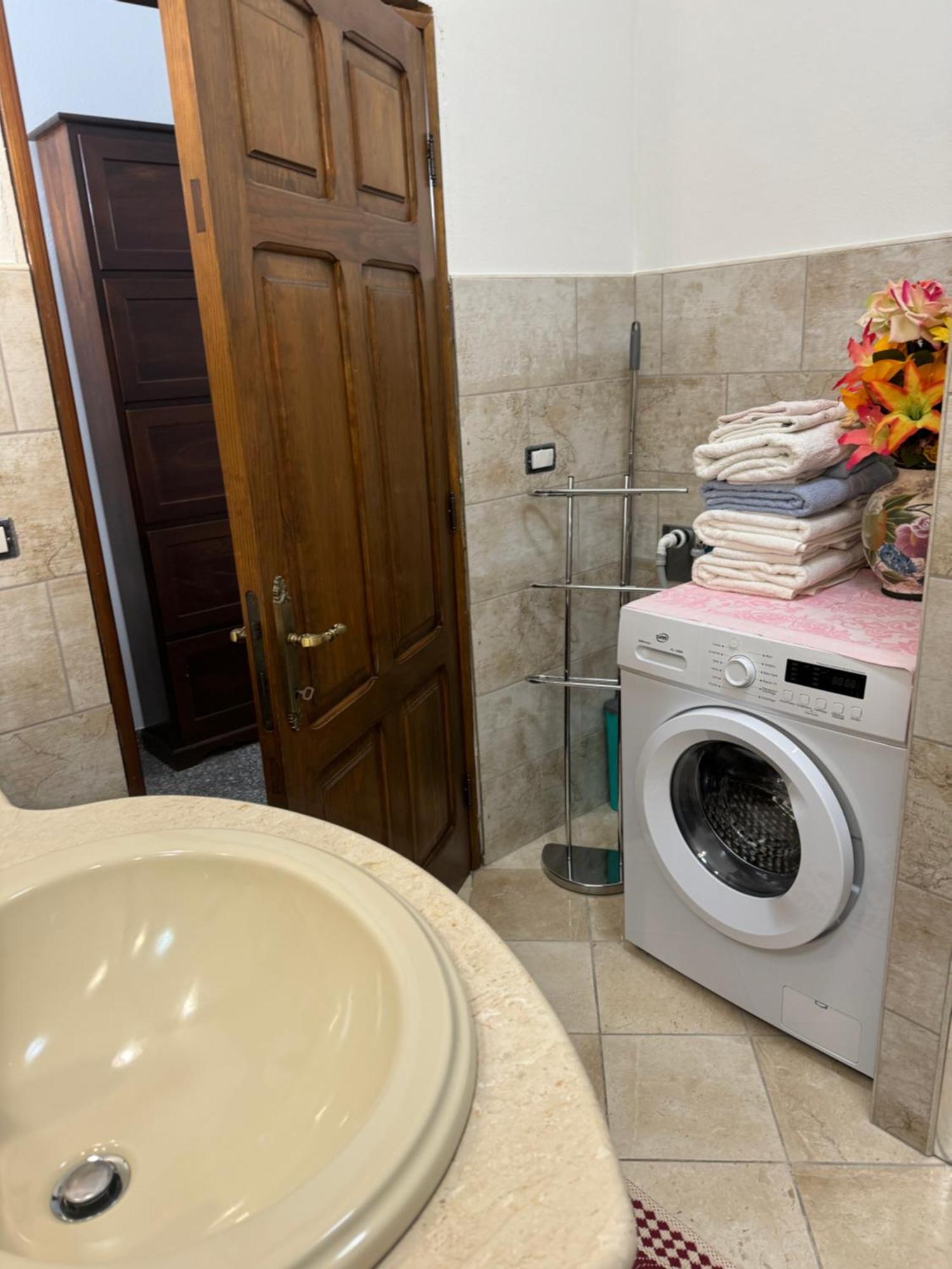 Da Gio Apartment Olbia Exterior photo